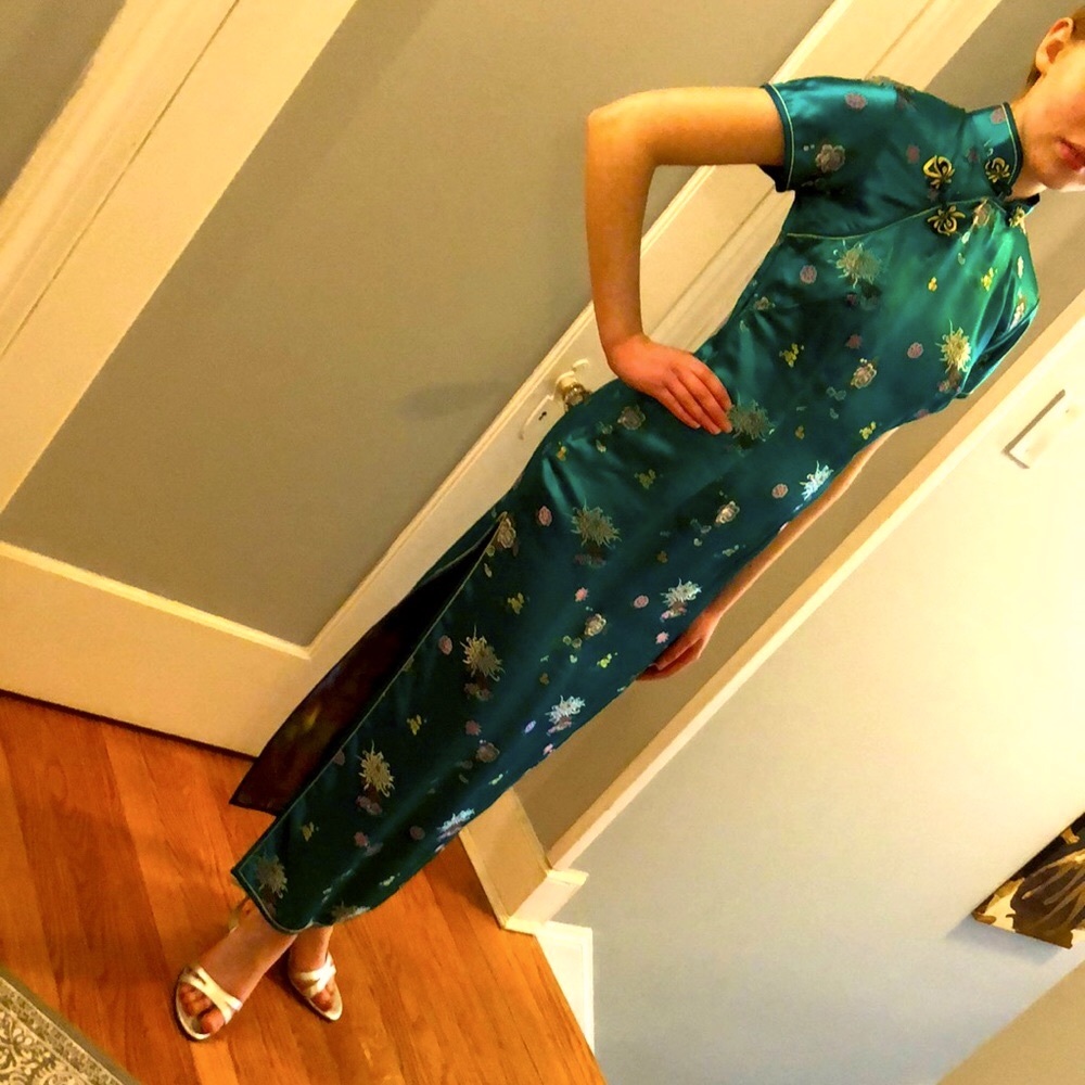 Oriental dress